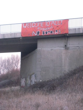 Banner dropped near the railway station